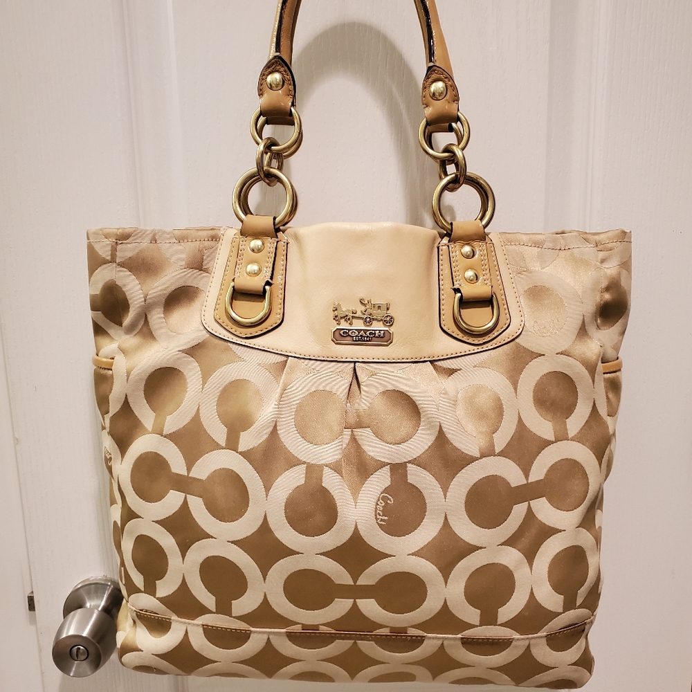 COACH 13583 Julianne Madison Op Art Tote - Picture 4 of 16